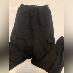 Gap straight leg cargo sweats. NWT
